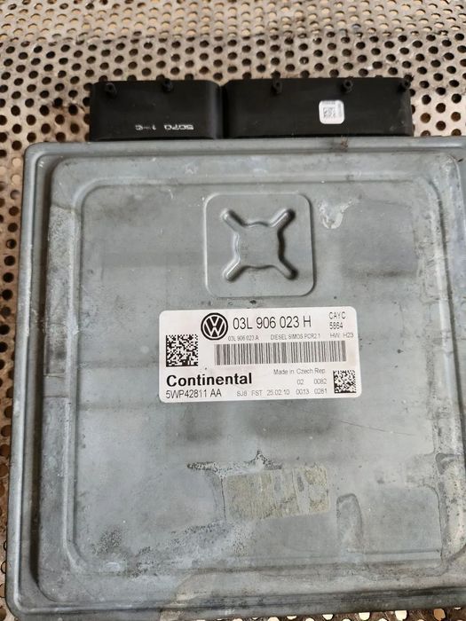 Calculator Motor ECU Vw Seat Skoda 1.6 Tdi Motor CAY Cod 03LH Golf 6 Jetta Touran Passat B7 Leon A3