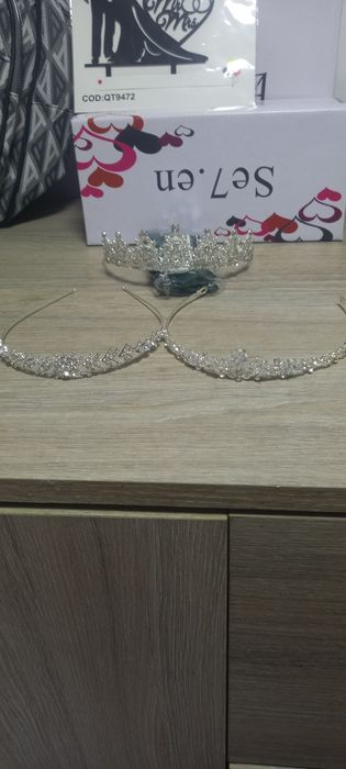 Vand trei coronite mireasa superbe