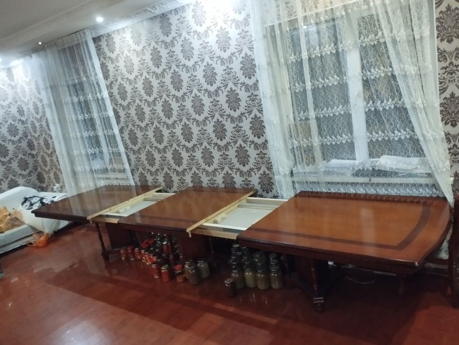 Продам стол со стульями