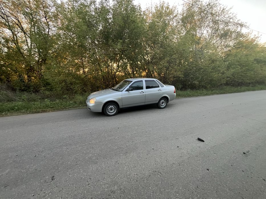 Продам Приору 2170 в нормальном состоянии
