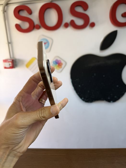 Vand Iphone 16 Pro 128Gb impecabil