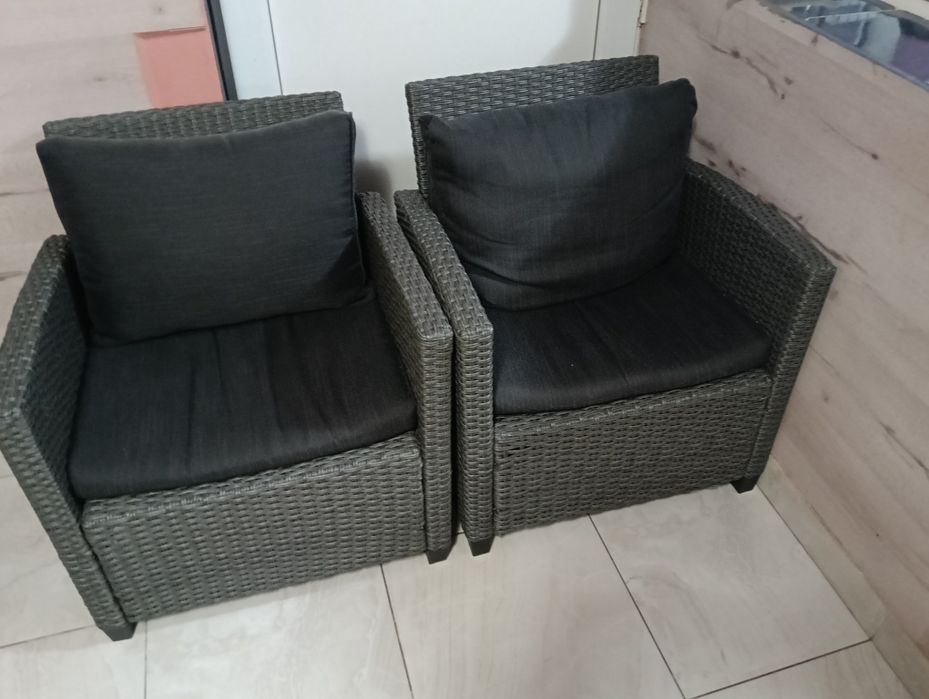 Set 3+1 masă și scaune