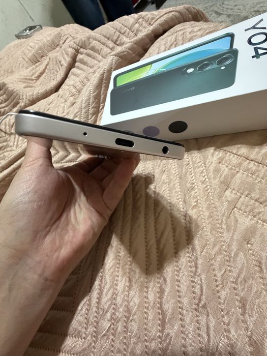 Vivo YO4 телефон