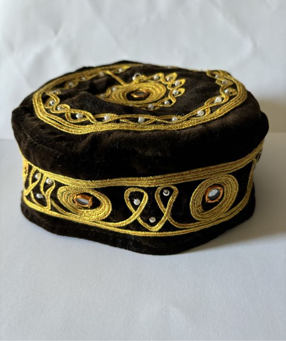 Fes turcesc de catifea realizat manual