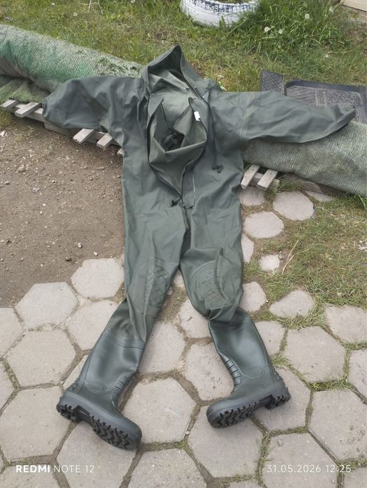 Продам рыбацкий комбинезон