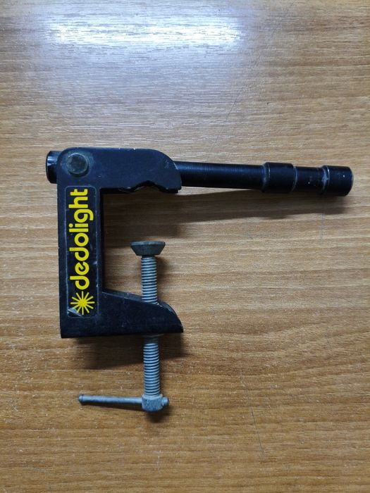 Струбцина dedolight