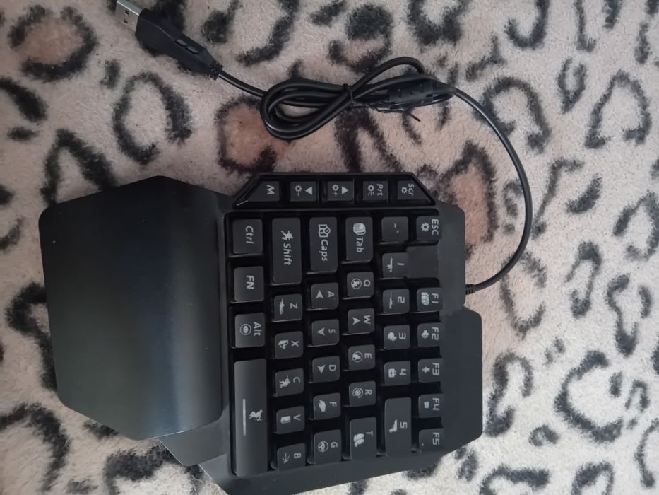 Tastatura si mouse pentru telefon