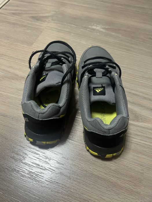 Adidas Terrex - 32 номер.
