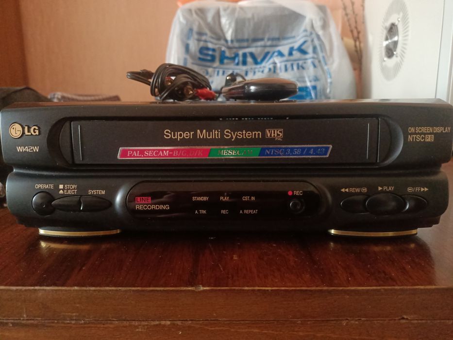 Видеомагнитофон LD