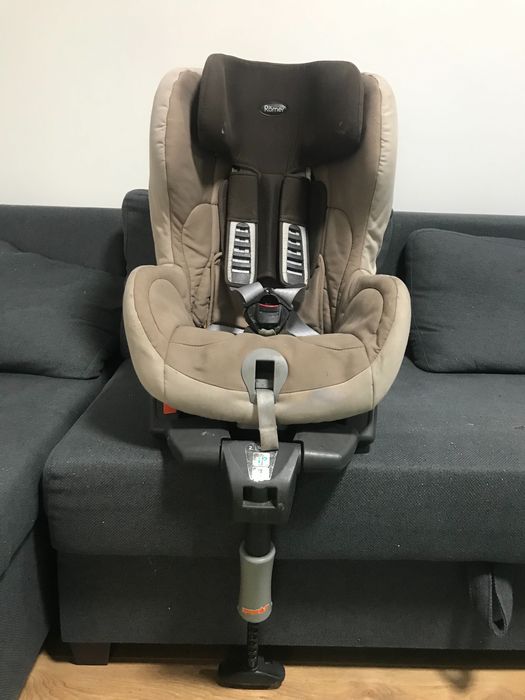 Детское автокресло Britax Romer Safefix Plus