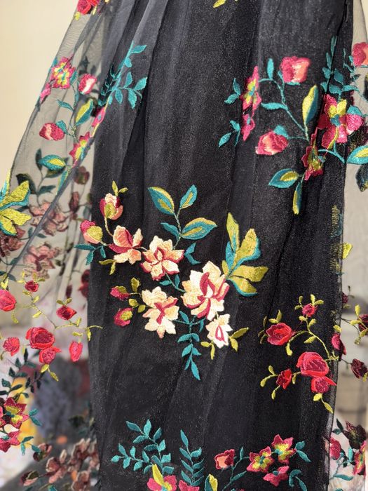 Платья вечерная в отличном состояние