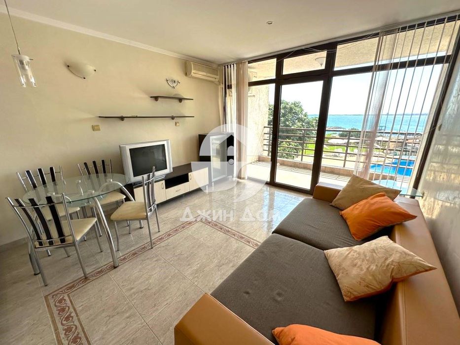 Продава се Двустаен апартамент в Свети Влас - 60 кв.м за 2034 €/кв.м - Снимка #2