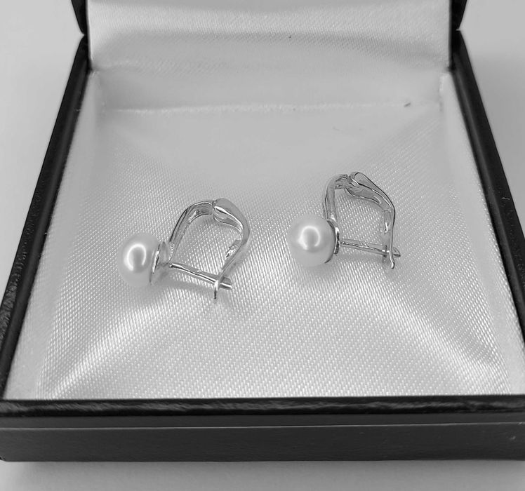 Сребърни обеци с перла