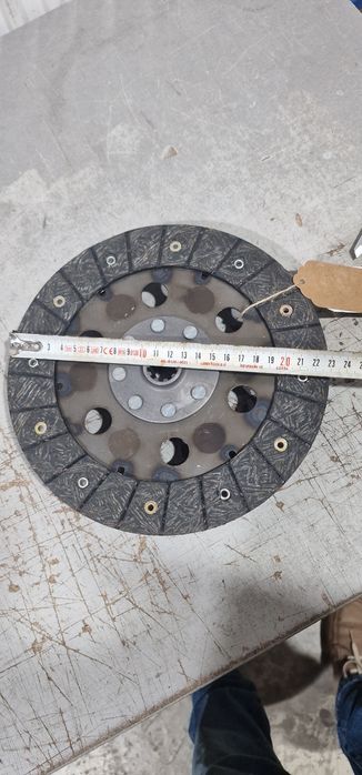 Disc ambreiaj priza tractor fiat 411.415 preț 350 lei se poate trimite