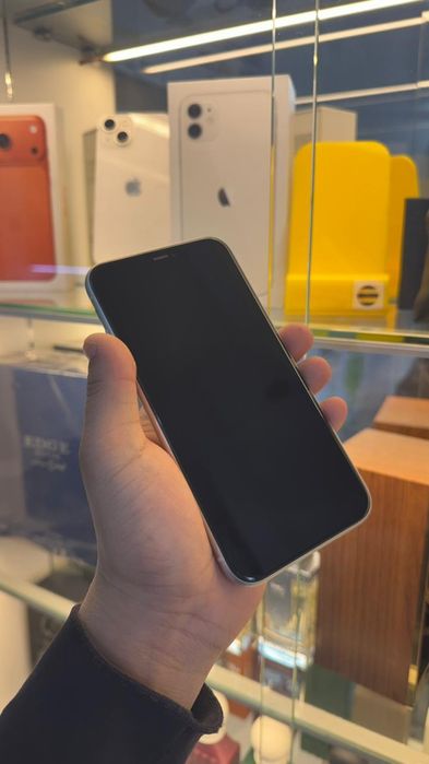Продам iPhone 11 /128    13/128
