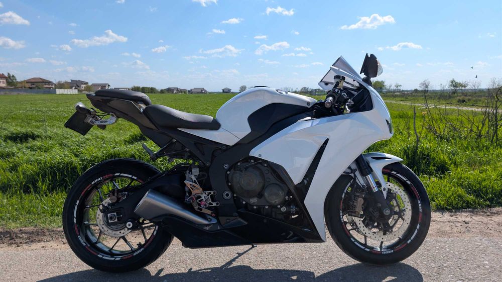 Honda CBR 1000 RR Fireblade 2014 | Revizie Totală 2026 | Istoric Certificat