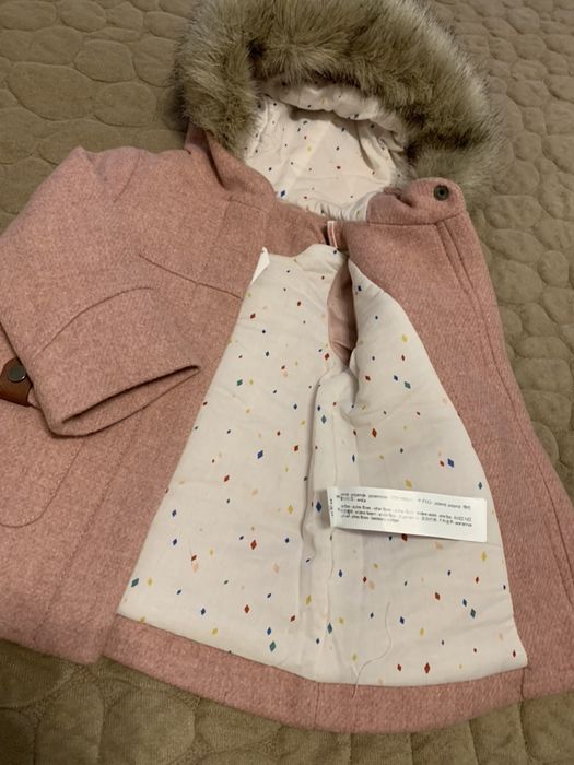продам пальто на девочку