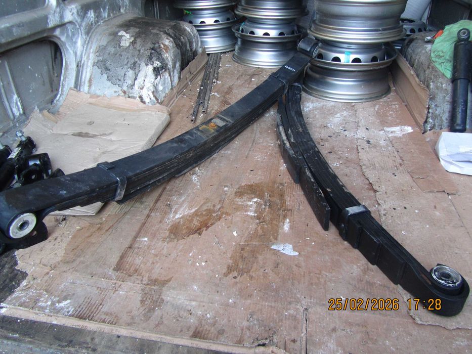 Vand 2 arcuri noi de iveco 6.5t pe originaL