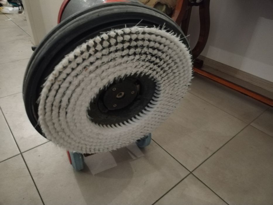 Perie monodisc spalat gresie