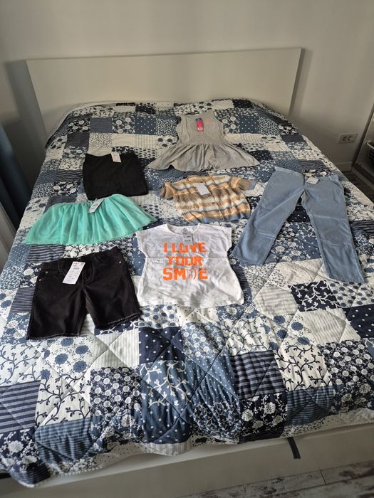 Lot haine fete Măsura 128 noi etichetă Reserved Tex H&M