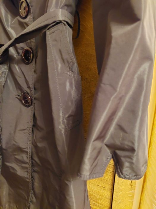 Оригинален дамски черен тренч, размер М