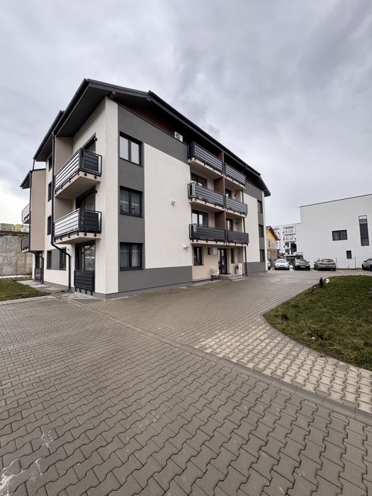 De Inchiriat 3camere I.C. Brătianu tractoru