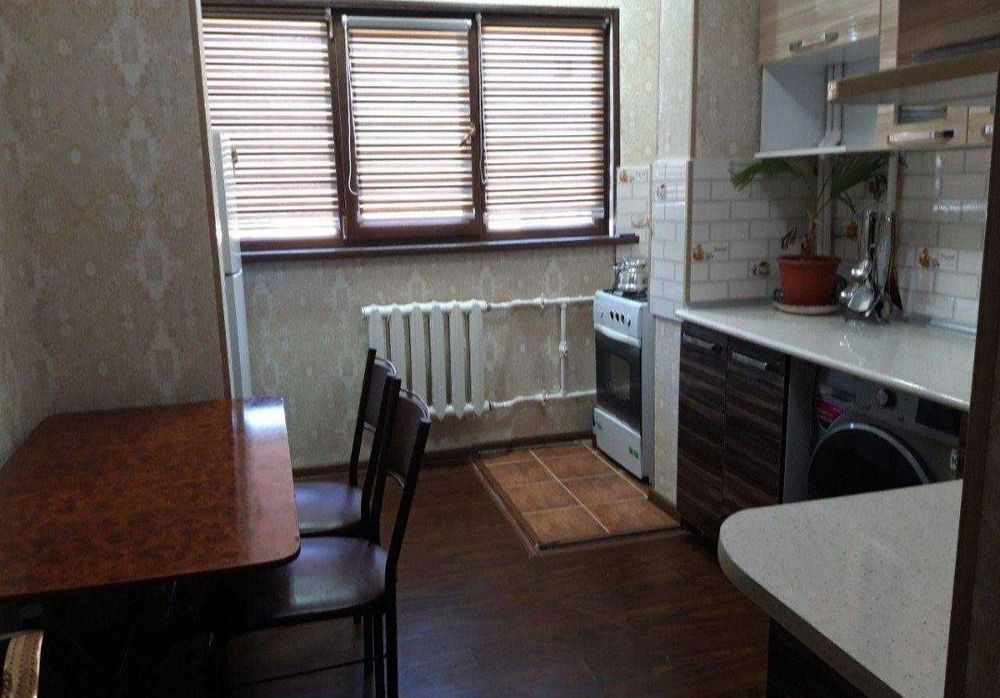 Юнусабад 4кв Аренда 4комн 3 этаж