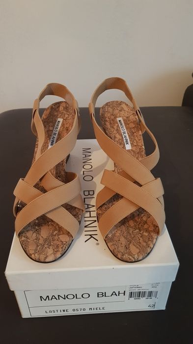 MANOLO  BLAHNIK  -  lichidare de stoc