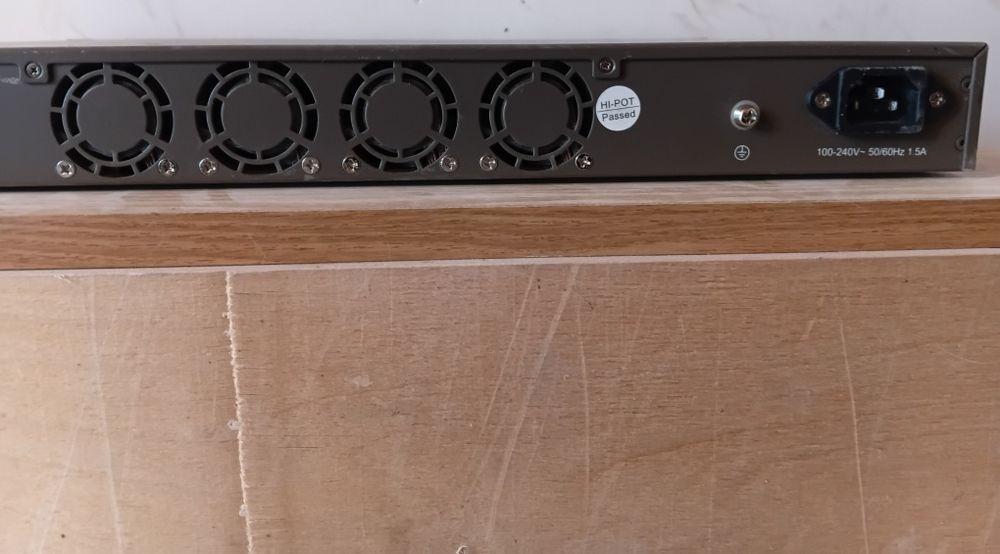 Комутатор TP-Link TL-SG1048