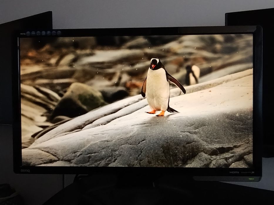 Benq 24' Full HD Monitor HDMI+DVI+VGA+Iesire Audio