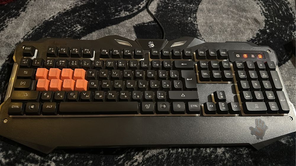 Клавиатура     bloody