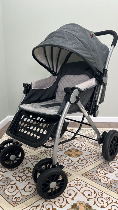 Коляска өте жақсы жағдайда