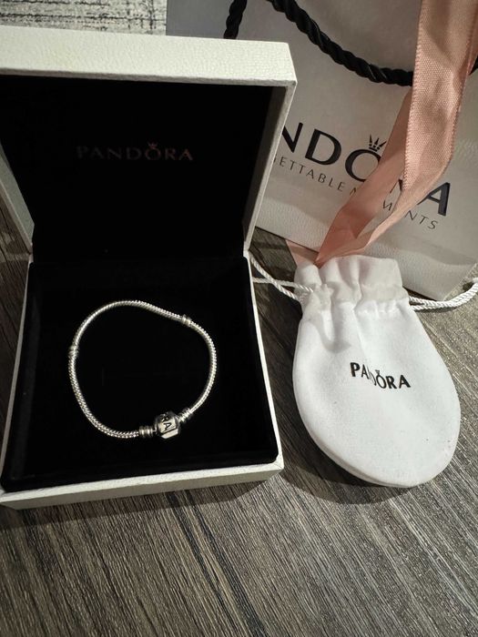 bratara pandora fara charms