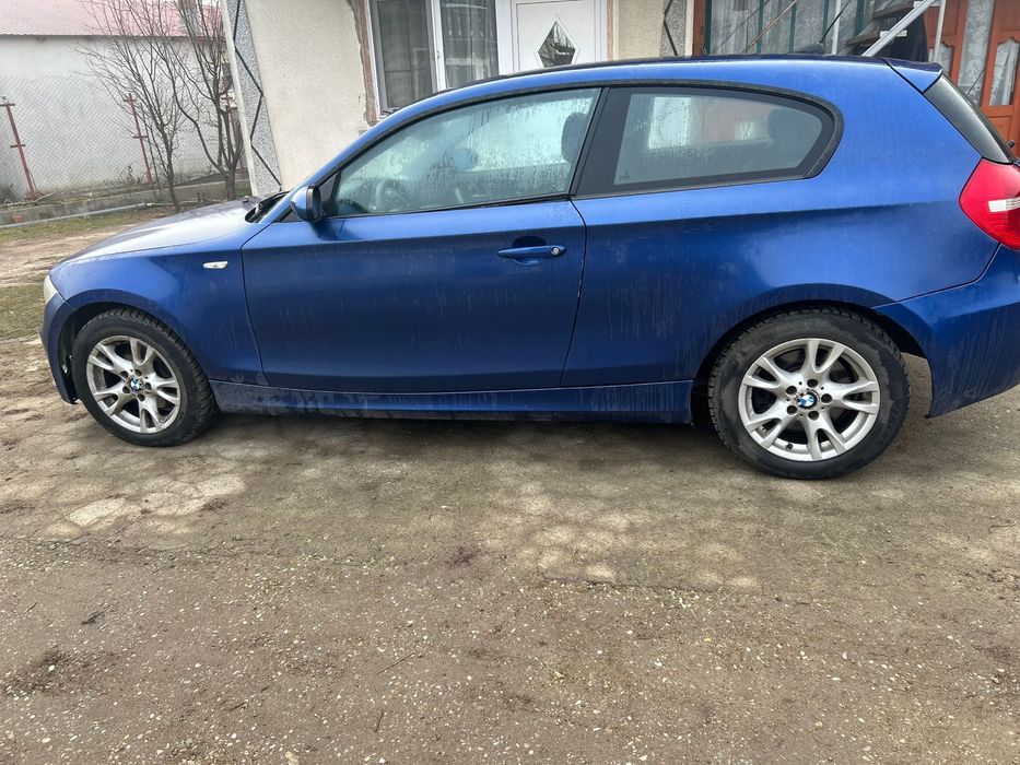 Dezmembrez bmw seria 1 e87