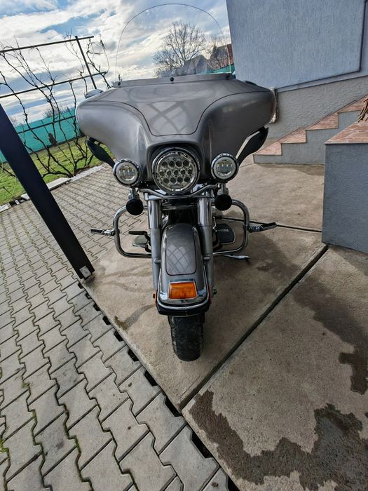 Harley Davidson Electra Glide FLHTC