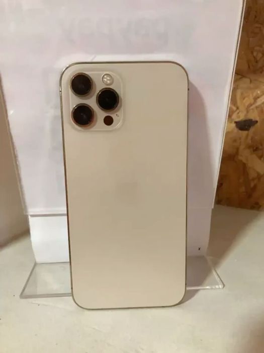 Sotiladi iPhone 12Pro