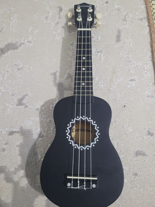 Укелеле Levinson срочно сатылады