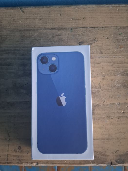Iphone 13 256 gb  84 % akb