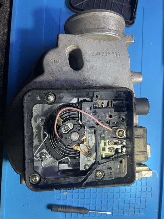 Продам ДМРВ Опель в идеальном состоянии.