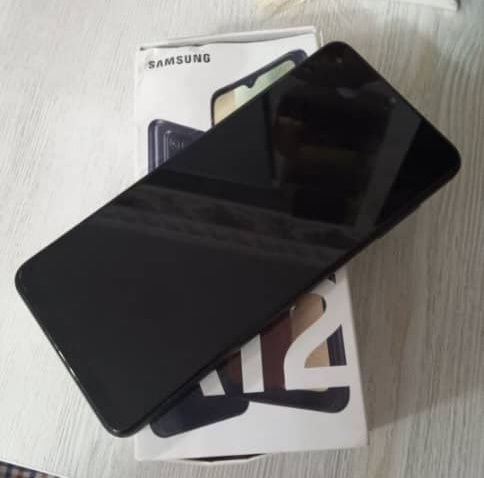 Самсунг А12 НОВЫЙ