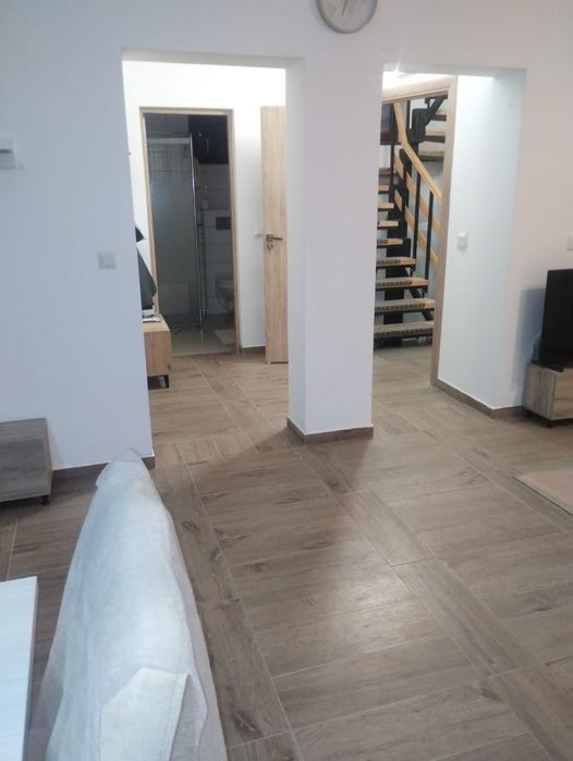 PROPRIETAR Casa de inchiriat