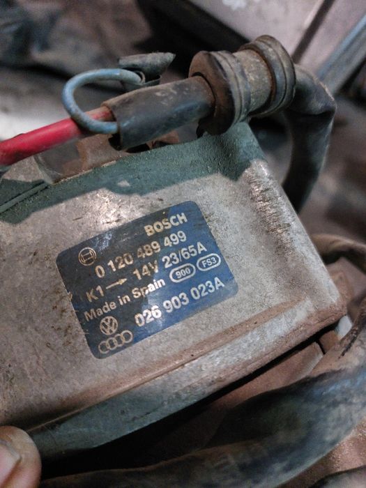 Алтернатор  свален от сеат толедо 1.6 бензин  94г