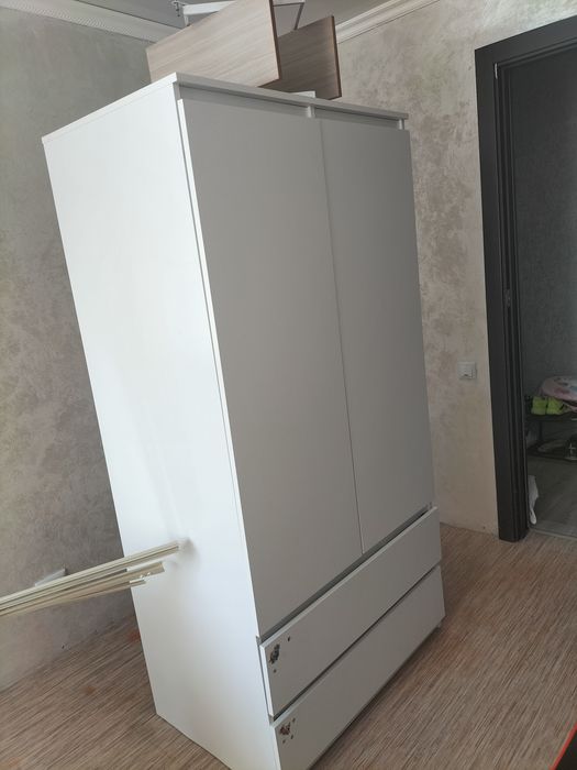 Продам шкаф в детскую