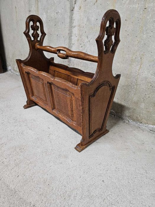 Масивна дъбова стойка за списания