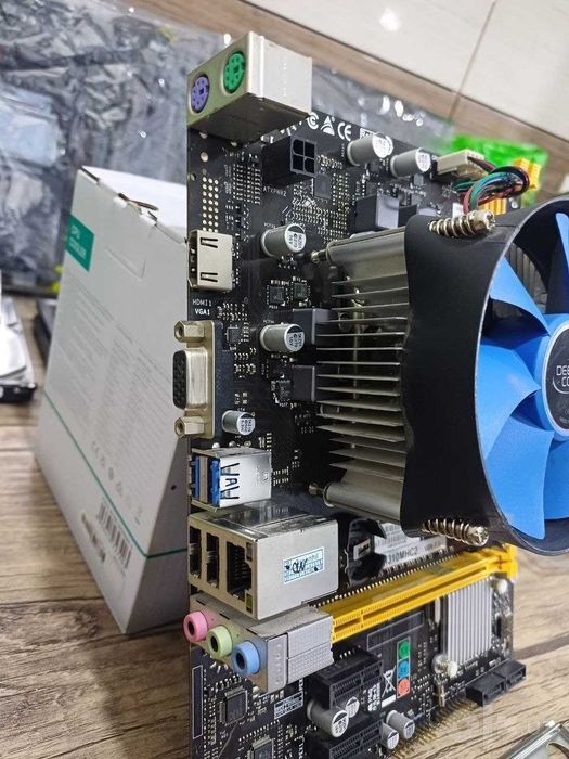 Материнская плата Biostar H310MHC2. Кулер в подарок.