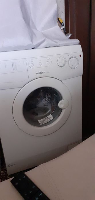 Пералня Samsung SWF6003E-150 лв. и пералня Indesit IWE6125 - 200 лв.