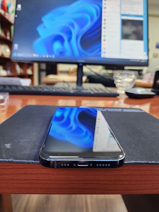 Iphone 13 pro idel holatda