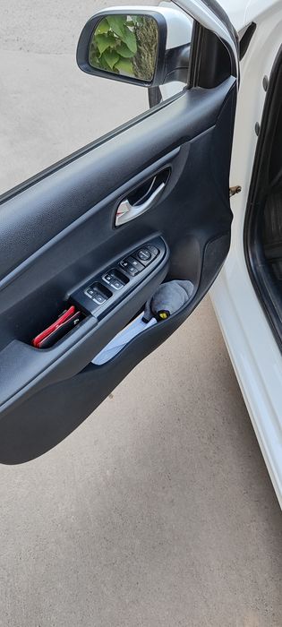 Продается киа рио 4 2018г