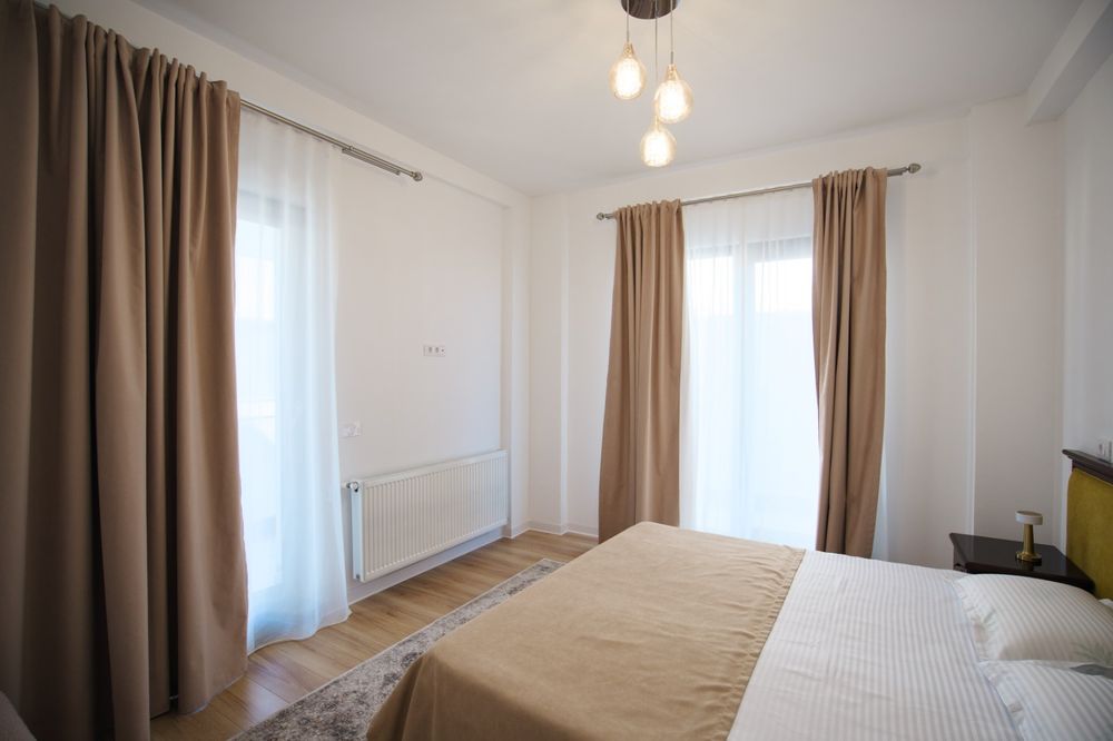 Vand apartament cu vedere la mare