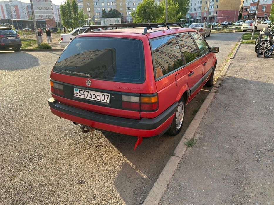 Volkswagen passat 1990 1.8л